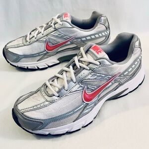 NIKE INITIATOR Running Shoes